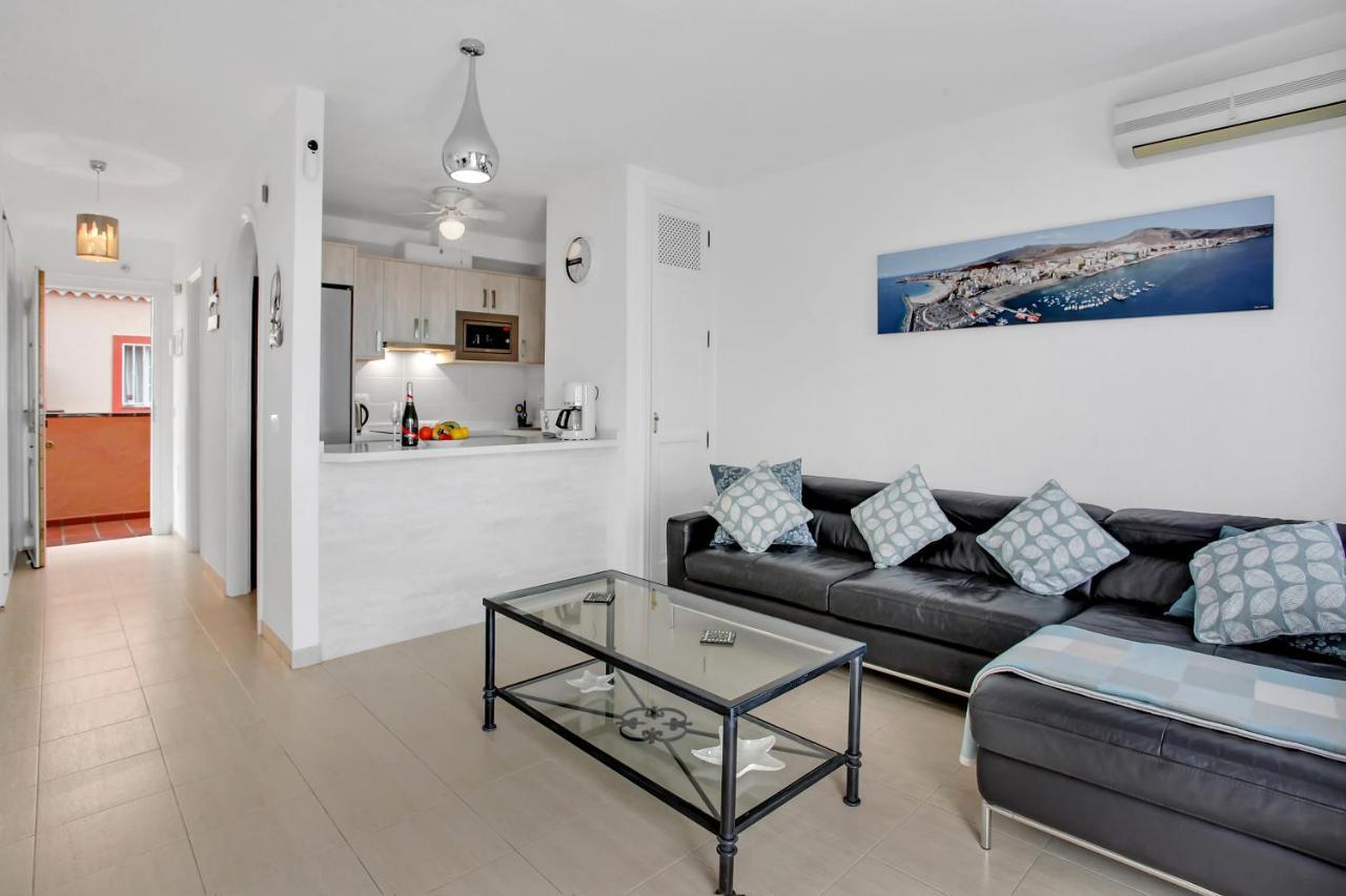 Top Floor, Sea View, Huge Terrace, Heated Pool, Garage Los Cristianos  Exterior photo